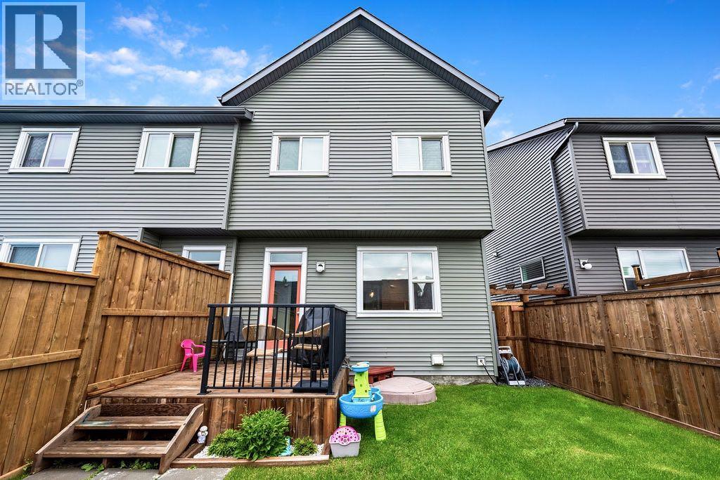 163 Highview Gate SE, Airdrie, Alberta  T4A 3L6 - Photo 4 - A2321006