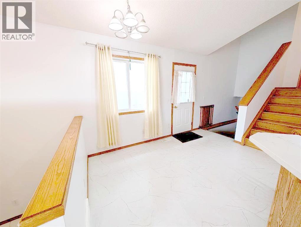 151 Taracove Estate Drive NE, Calgary, Alberta  T3J 4R1 - Photo 7 - A2325112
