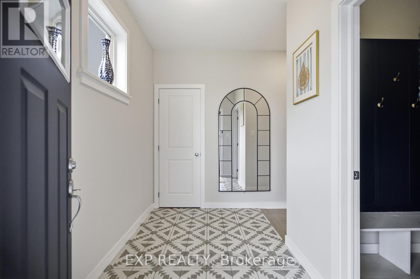 846 Sendero Way, Ottawa, Ontario  K2S 2W9 - Photo 4 - X13615128