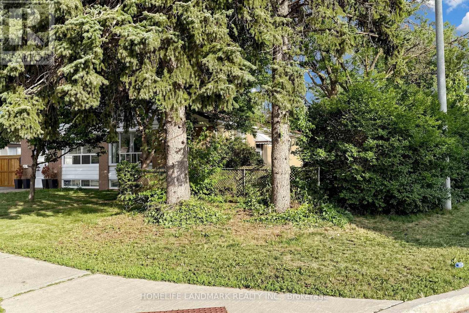 212 Beechy Drive, Richmond Hill, Ontario  L4C 2X7 - Photo 4 - N13611358