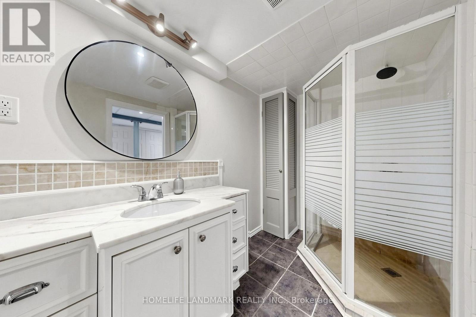 212 Beechy Drive, Richmond Hill, Ontario  L4C 2X7 - Photo 40 - N13611358