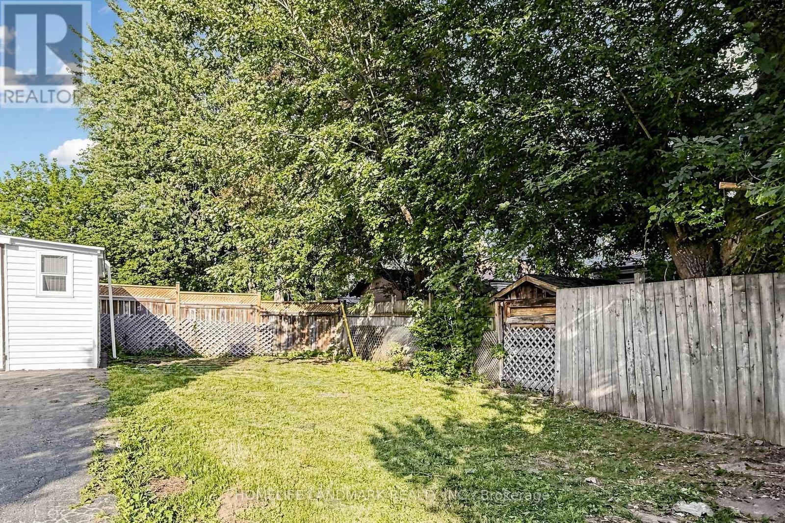 212 Beechy Drive, Richmond Hill, Ontario  L4C 2X7 - Photo 48 - N13611358