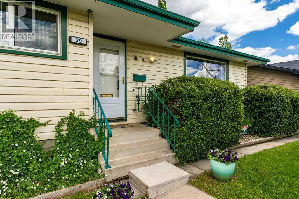 39 Maryvale Crescent NE, Calgary, Alberta  T2A 2V5 - Photo 32 - A2329092
