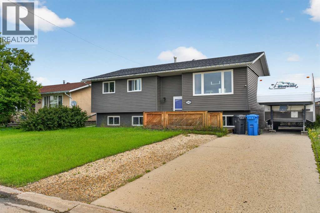 10004, 93 Ave, Wembley, Alberta  T0H 3S0 - Photo 2 - A2325156