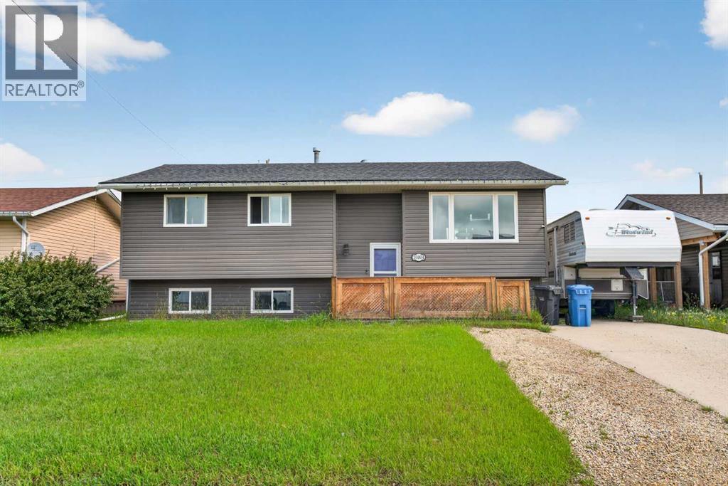 10004, 93 Ave, Wembley, Alberta  T0H 3S0 - Photo 1 - A2325156