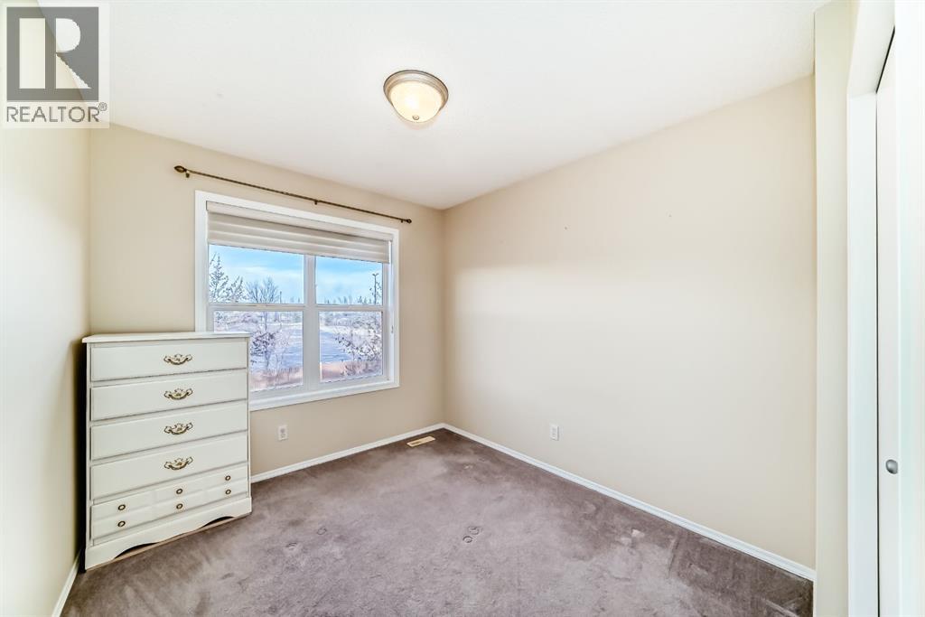 240 Prestwick Way SE, Calgary, Alberta  T2Z 2Z5 - Photo 17 - A2293982