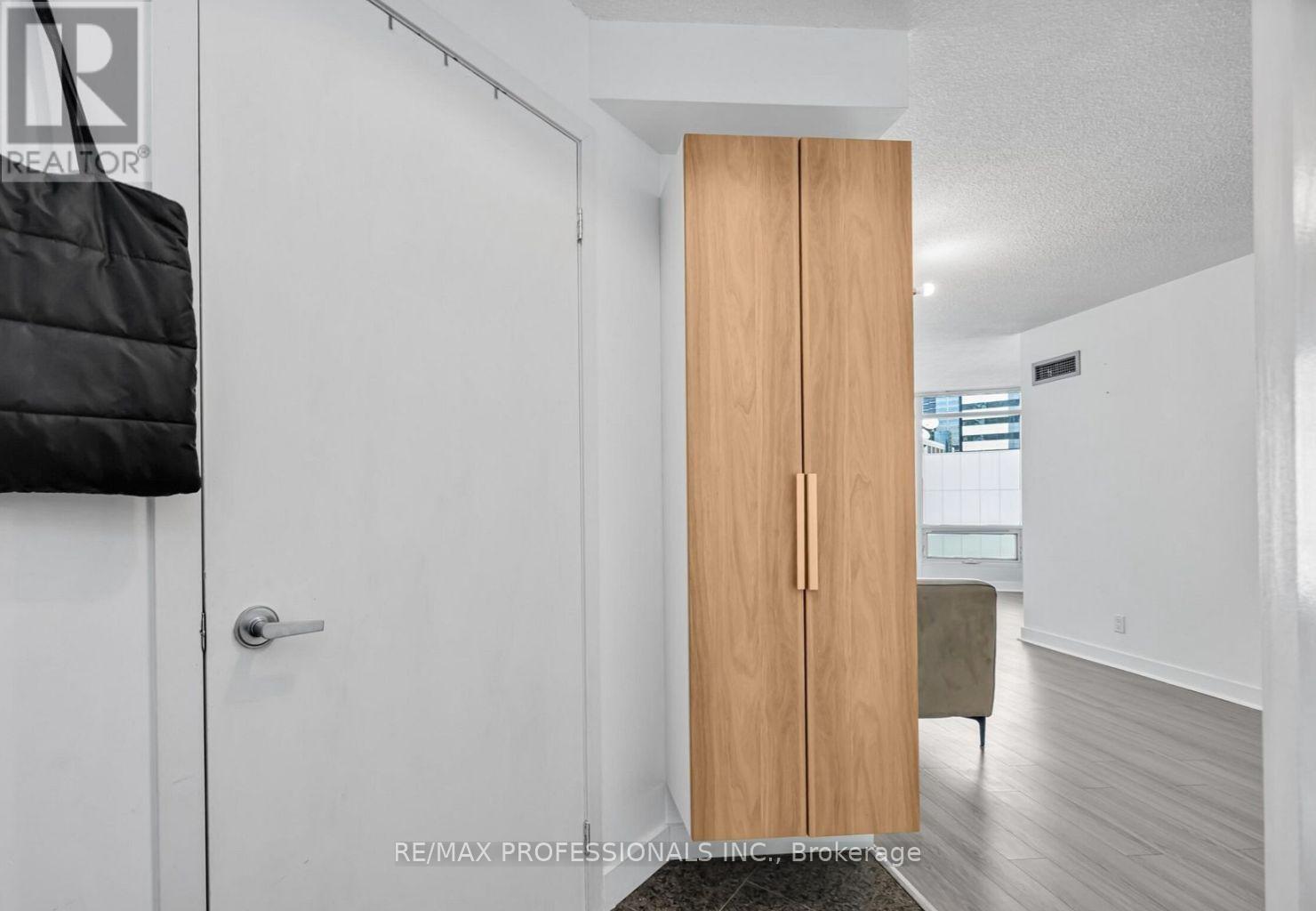 802 - 361 Front Street W, Toronto, Ontario  M5V 3R5 - Photo 13 - C13615168