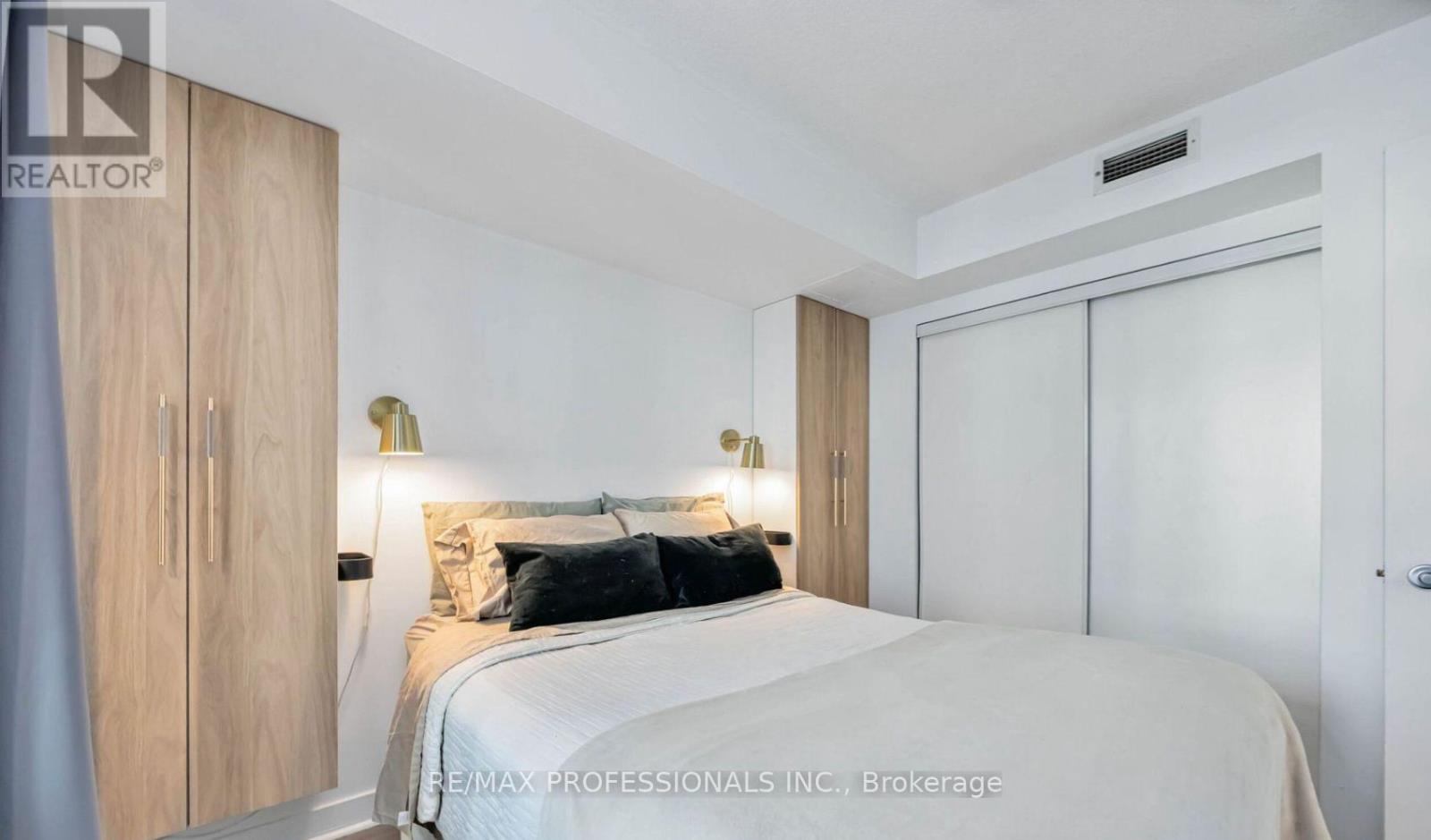 802 - 361 Front Street W, Toronto, Ontario  M5V 3R5 - Photo 7 - C13615168