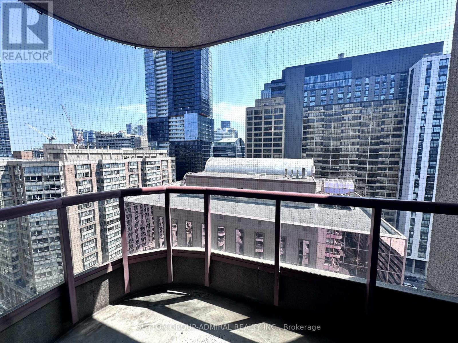 2103 - 736 Bay Street, Toronto, Ontario  M5G 2M4 - Photo 11 - C13615178