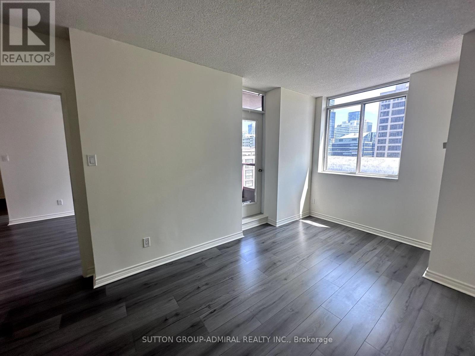 2103 - 736 Bay Street, Toronto, Ontario  M5G 2M4 - Photo 16 - C13615178