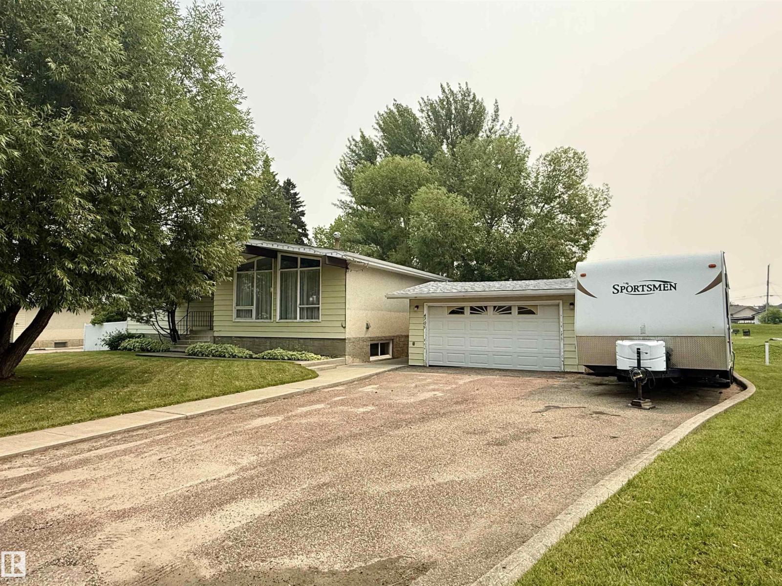4705 43a St, Drayton Valley, Alberta  T7A 1H1 - Photo 3 - E4500624