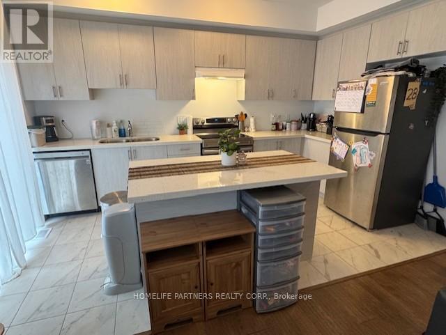 24 South Park Lane, Barrie, Ontario  L9J 0M8 - Photo 5 - S13615182