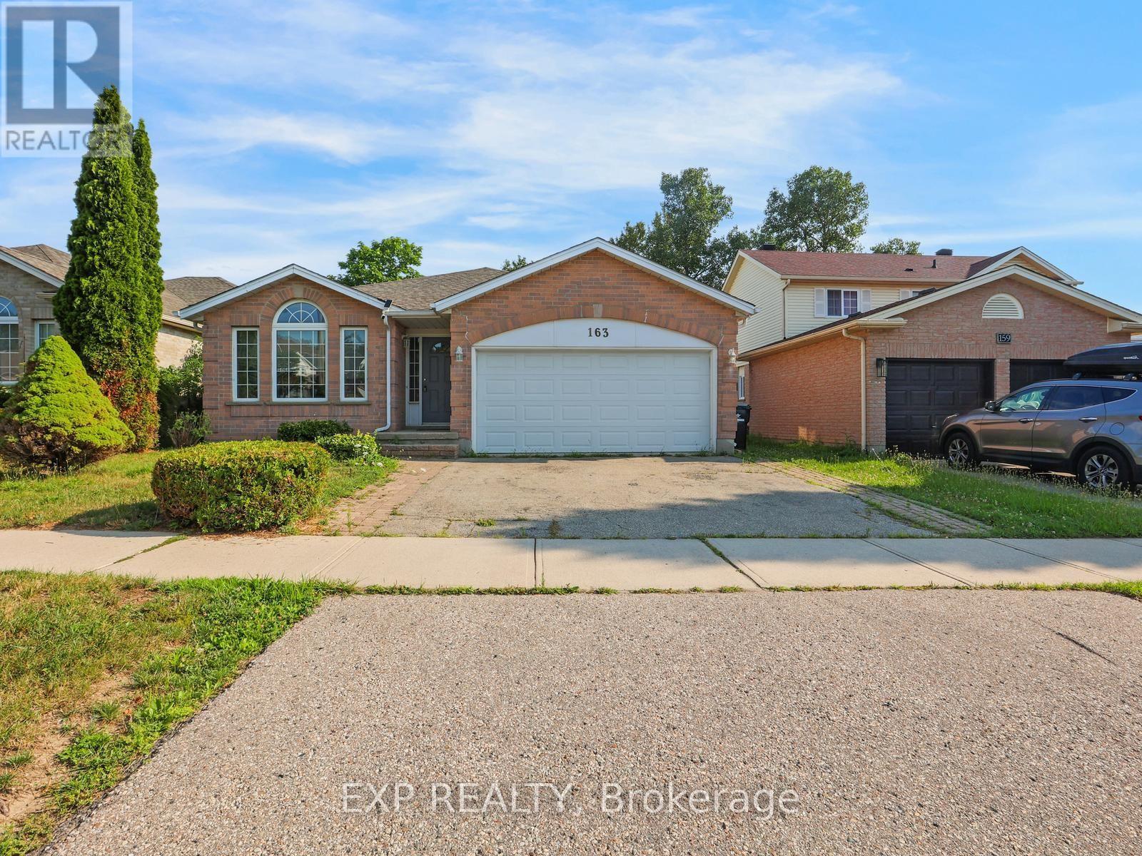 163 DAIMLER DRIVE, Kitchener, Ontario