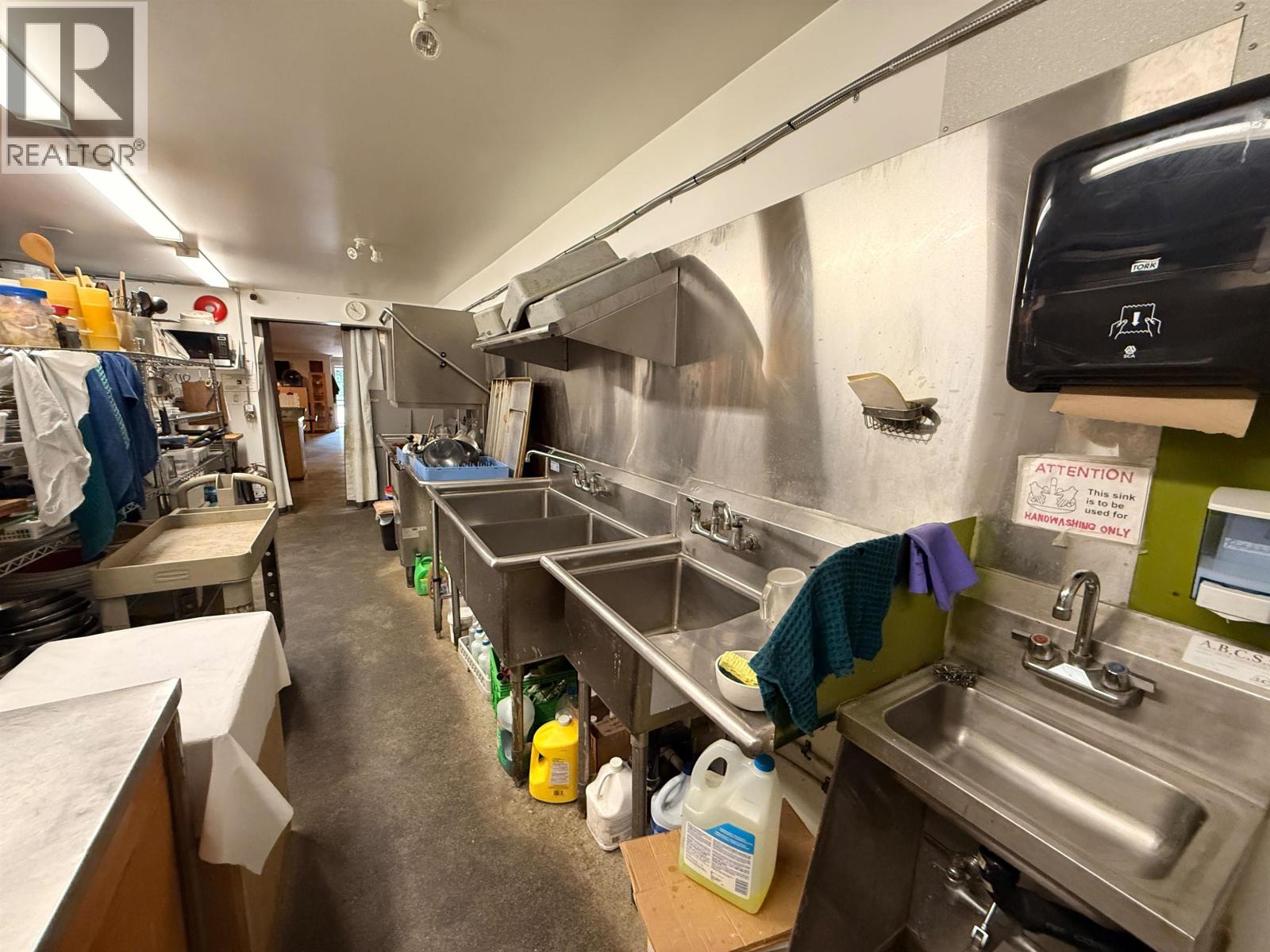 420b E Columbia St, New Westminster, British Columbia  V3L 3W9 - Photo 6 - C8080573