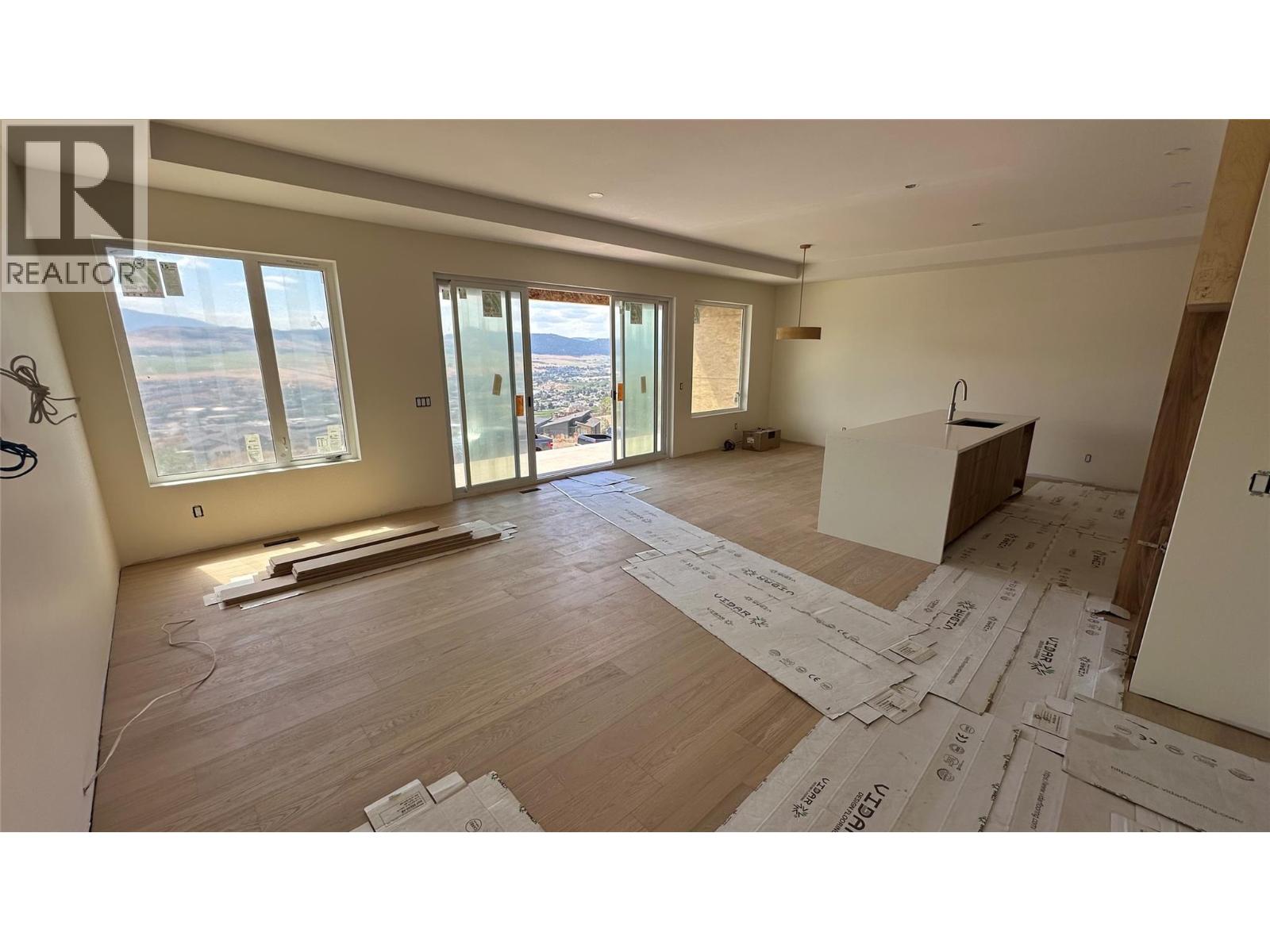 4303 Painted Turtle Drive, Vernon, British Columbia  V1T 9W4 - Photo 10 - 10382897