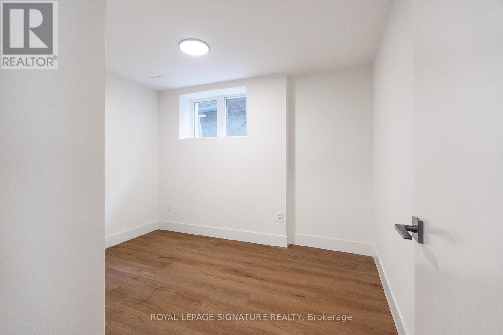 2 - 7 Earnscliffe Road, Toronto, Ontario  M6E 1J4 - Photo 3 - C13615214
