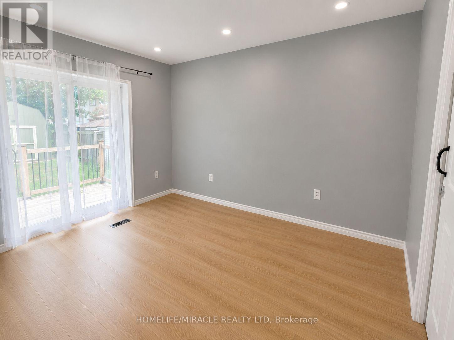 Main - 6523 Barker Street, Niagara Falls, Ontario  L2G 1Y6 - Photo 8 - X13615202