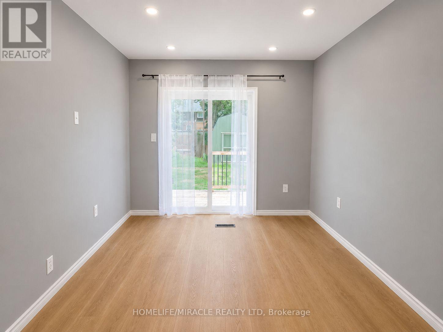 Main - 6523 Barker Street, Niagara Falls, Ontario  L2G 1Y6 - Photo 9 - X13615202