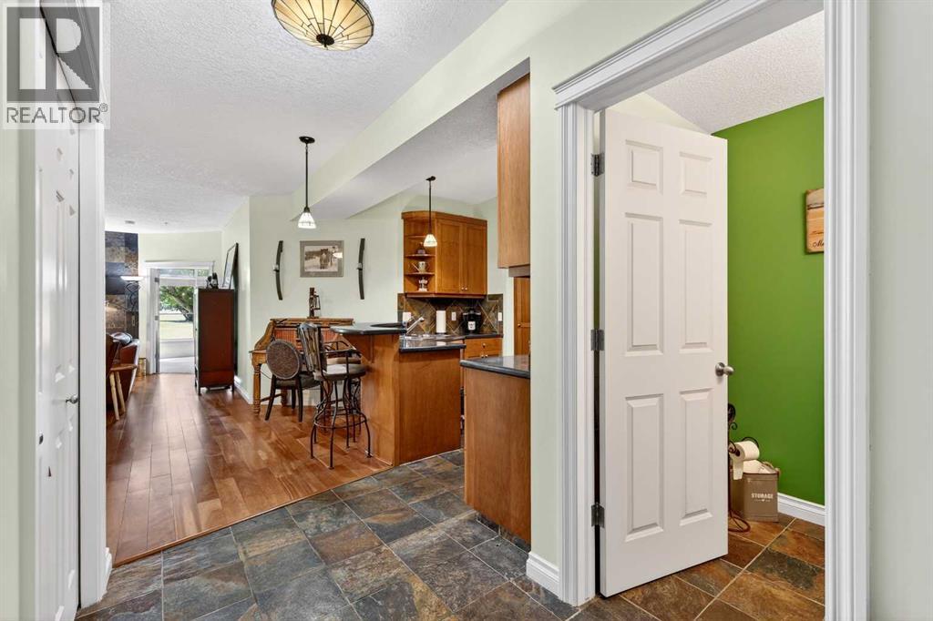 1104, 24 Hemlock Crescent Sw, Calgary, Alberta  T3C 2Z1 - Photo 11 - A2316305