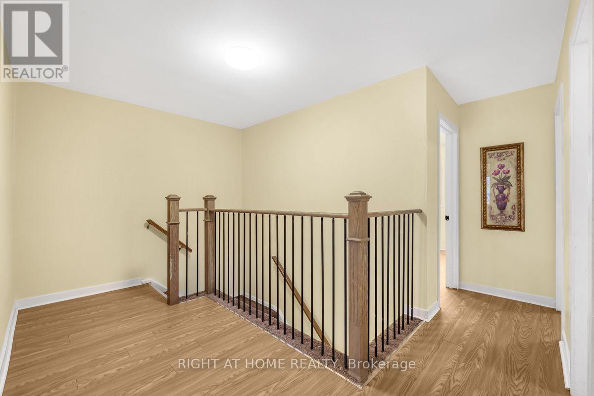 1361 Brands Court, Pickering, Ontario  L1V 2T2 - Photo 18 - E13615238