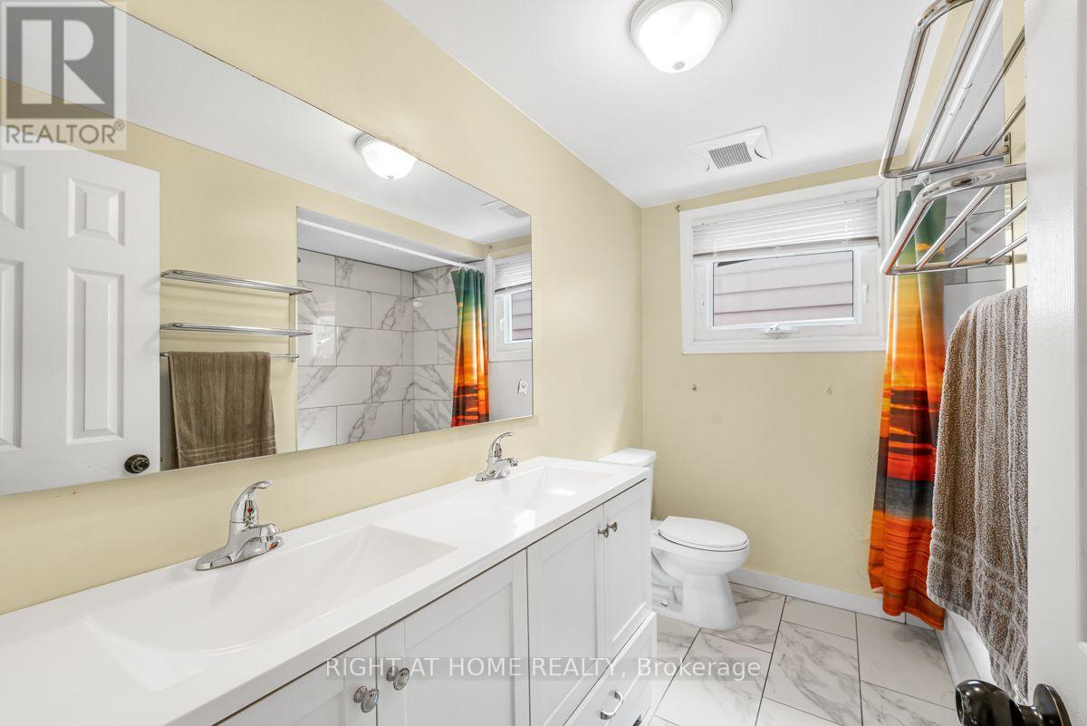 1361 Brands Court, Pickering, Ontario  L1V 2T2 - Photo 28 - E13615238