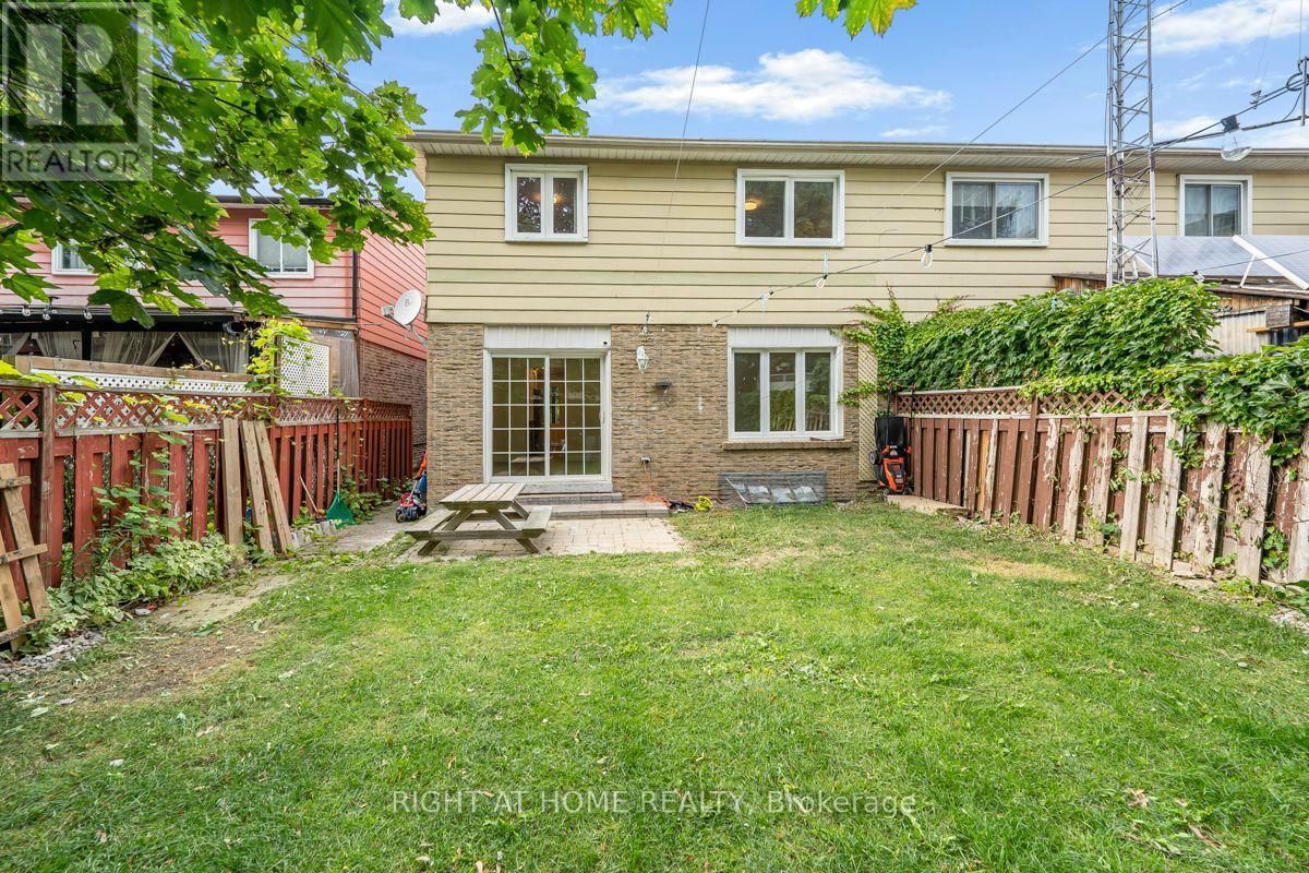 1361 Brands Court, Pickering, Ontario  L1V 2T2 - Photo 37 - E13615238