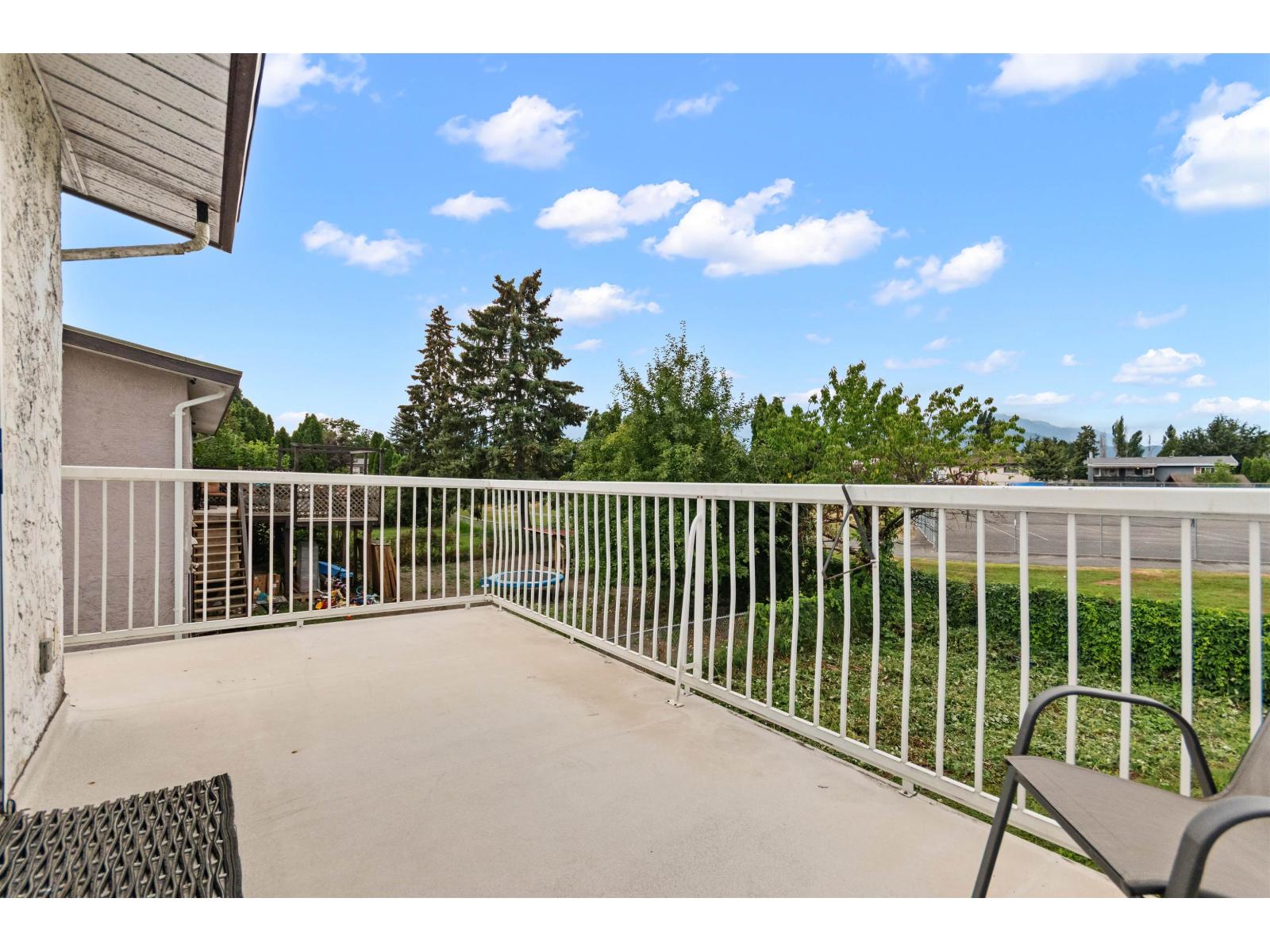 46413 Dinah Avenue, Chilliwack Proper South, Chilliwack, British Columbia  V2P 7E2 - Photo 9 - R3150516