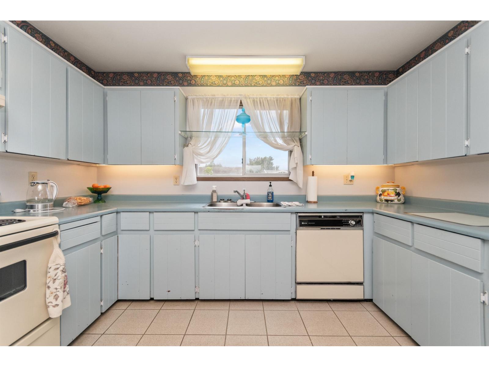 46413 Dinah Avenue, Chilliwack Proper South, Chilliwack, British Columbia  V2P 7E2 - Photo 30 - R3150516