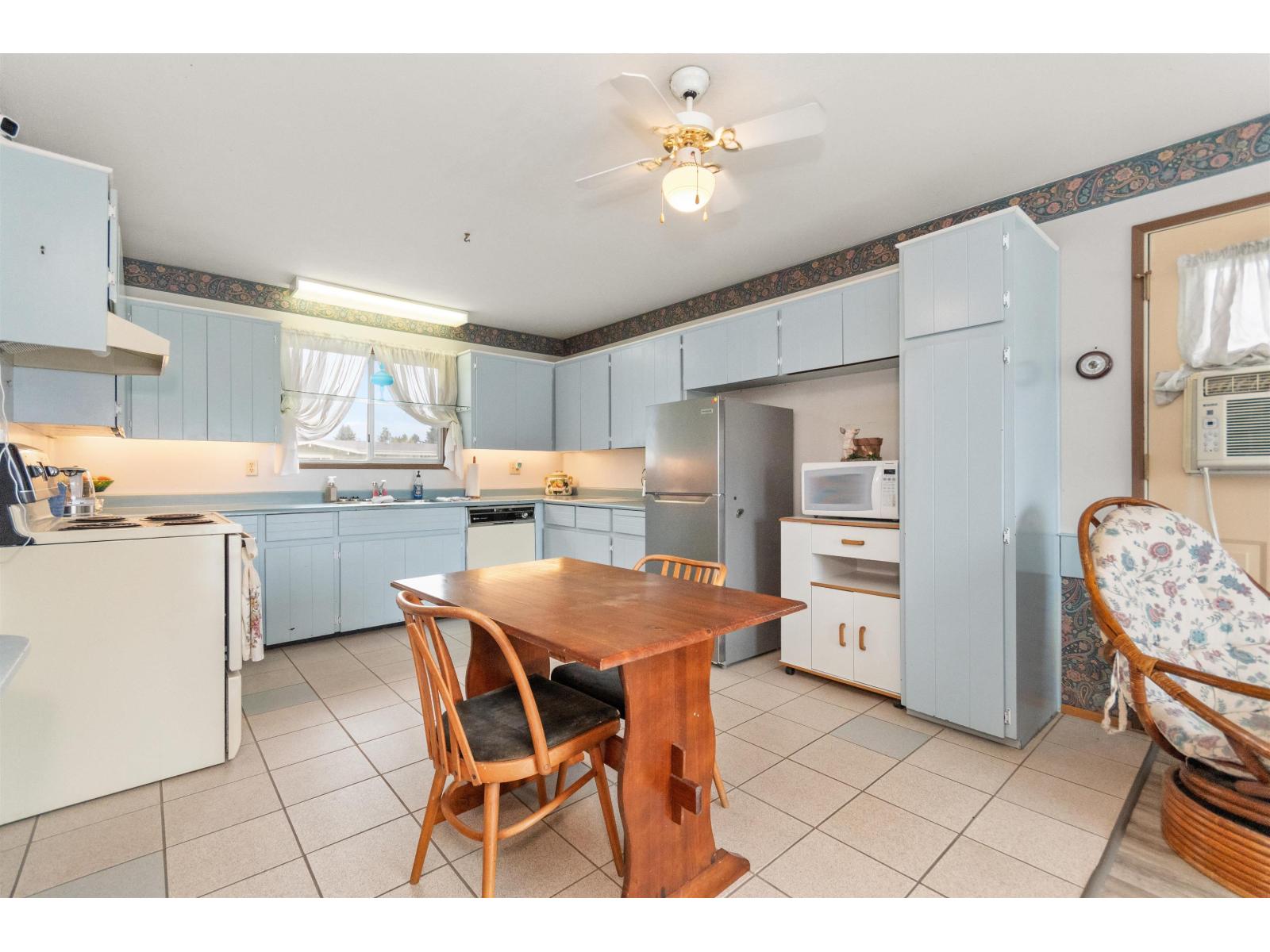 46413 Dinah Avenue, Chilliwack Proper South, Chilliwack, British Columbia  V2P 7E2 - Photo 32 - R3150516