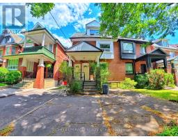 121 MEDLAND STREET, Toronto, Ontario