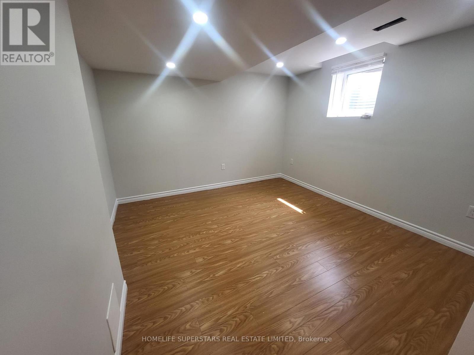 1585 Gowling Terrace, Milton, Ontario  L9T 5J7 - Photo 7 - W13615236