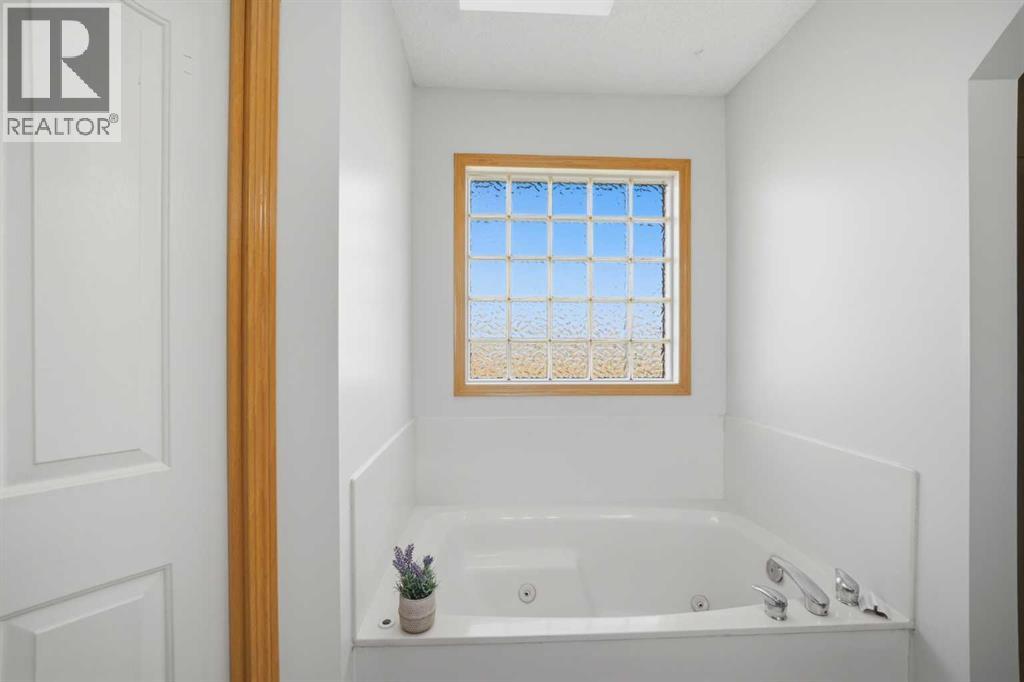 101 Coville Crescent Ne, Calgary, Alberta  T3K 5E3 - Photo 31 - A2317793