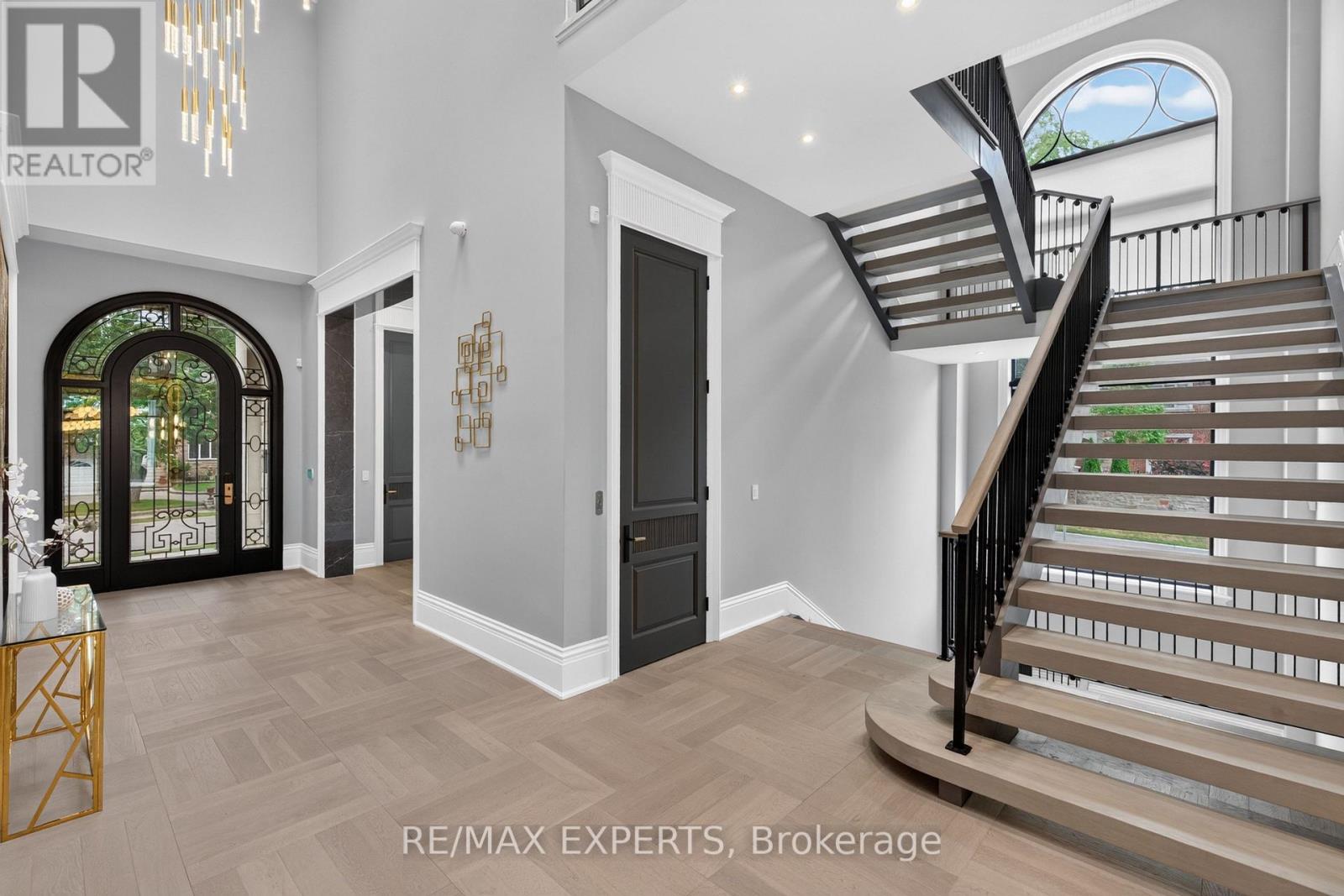 71 Edgar Avenue, Richmond Hill, Ontario  L4C 6K3 - Photo 5 - N13614020