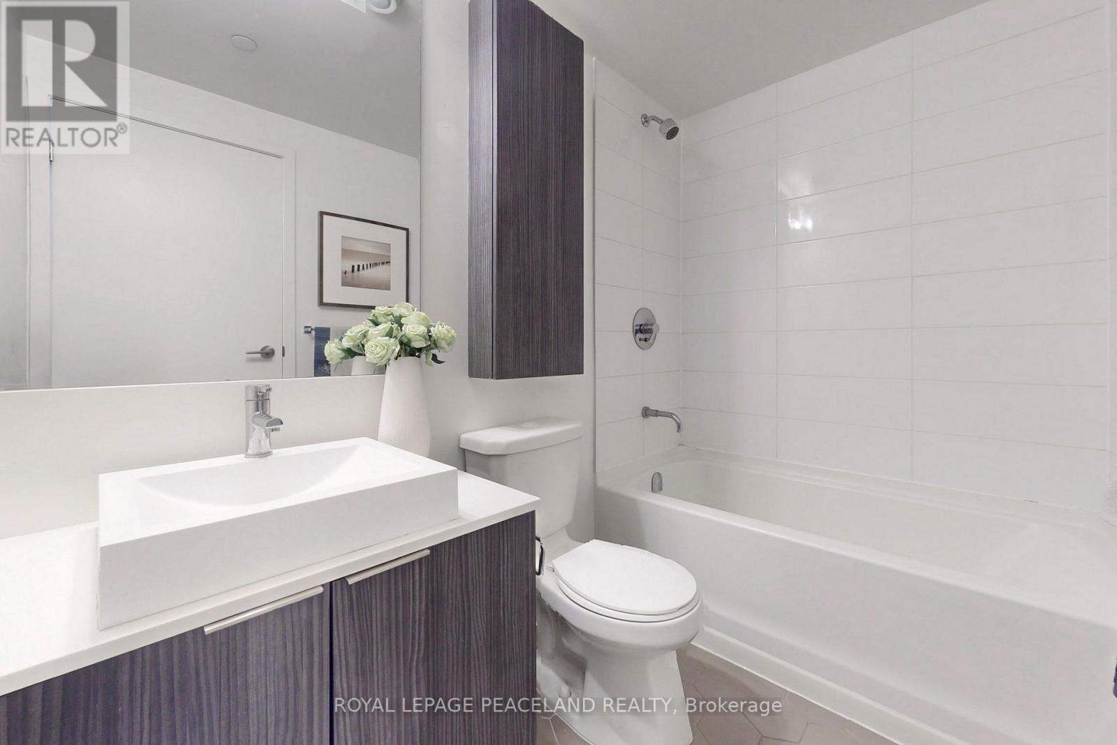 1810 - 68 Shuter Street, Toronto, Ontario  M5B 1B4 - Photo 14 - C13615276