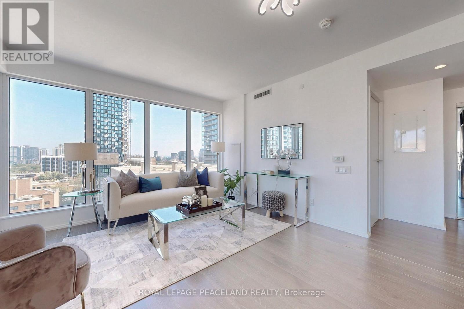 1810 - 68 Shuter Street, Toronto, Ontario  M5B 1B4 - Photo 4 - C13615276
