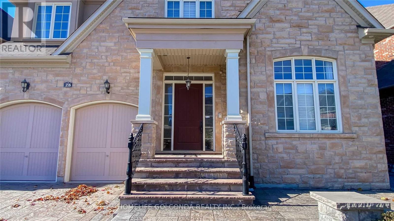 28 Stollery Pond Crescent, Markham, Ontario  L6C 0V1 - Photo 2 - N13615286