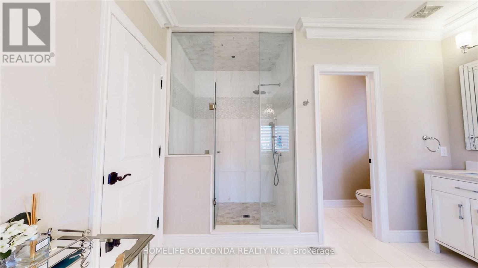 28 Stollery Pond Crescent, Markham, Ontario  L6C 0V1 - Photo 24 - N13615286