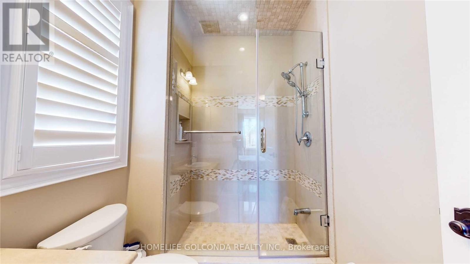 28 Stollery Pond Crescent, Markham, Ontario  L6C 0V1 - Photo 26 - N13615286
