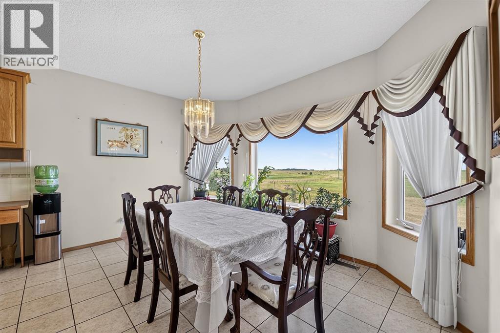 6 Meadow Ridge Bay, Conrich, Alberta  T1Z 0J2 - Photo 19 - A2332751
