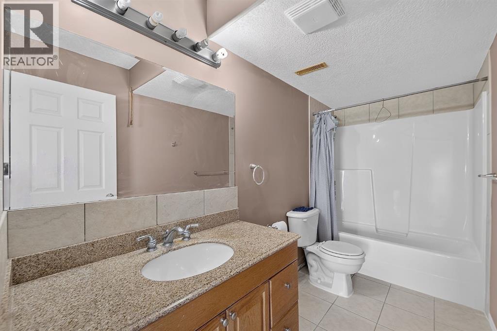 6 Meadow Ridge Bay, Conrich, Alberta  T1Z 0J2 - Photo 42 - A2332751