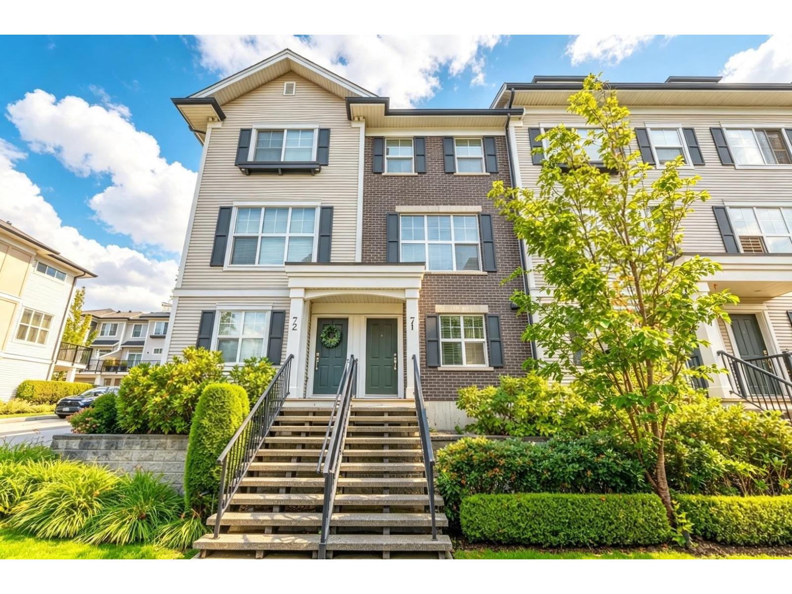 71 2469 164 Street, Surrey, British Columbia  V3S 3T4 - Photo 2 - R3150511