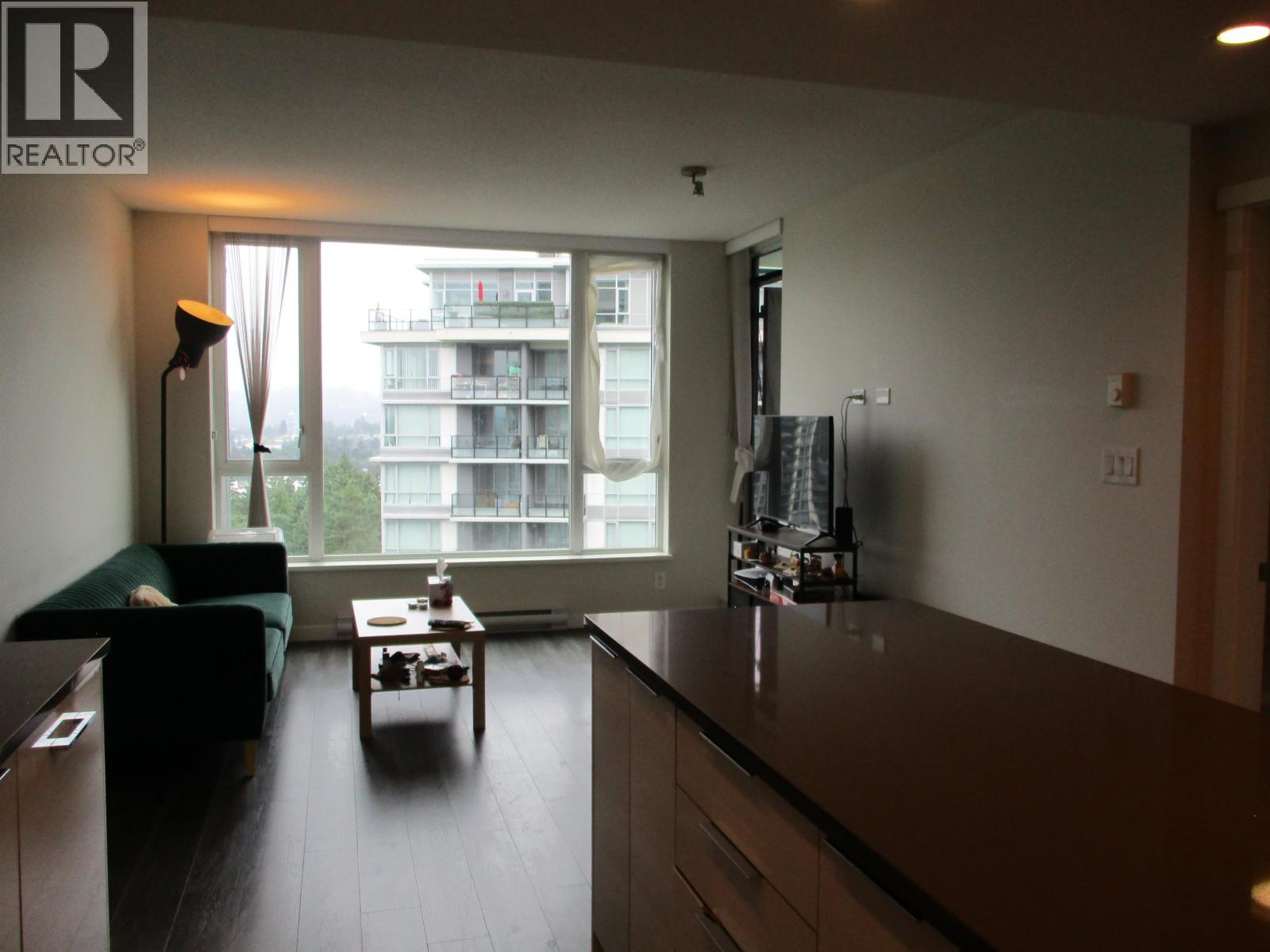 2304 3100 Windsor Gate, Coquitlam, British Columbia  V3B 0P3 - Photo 5 - R3150739