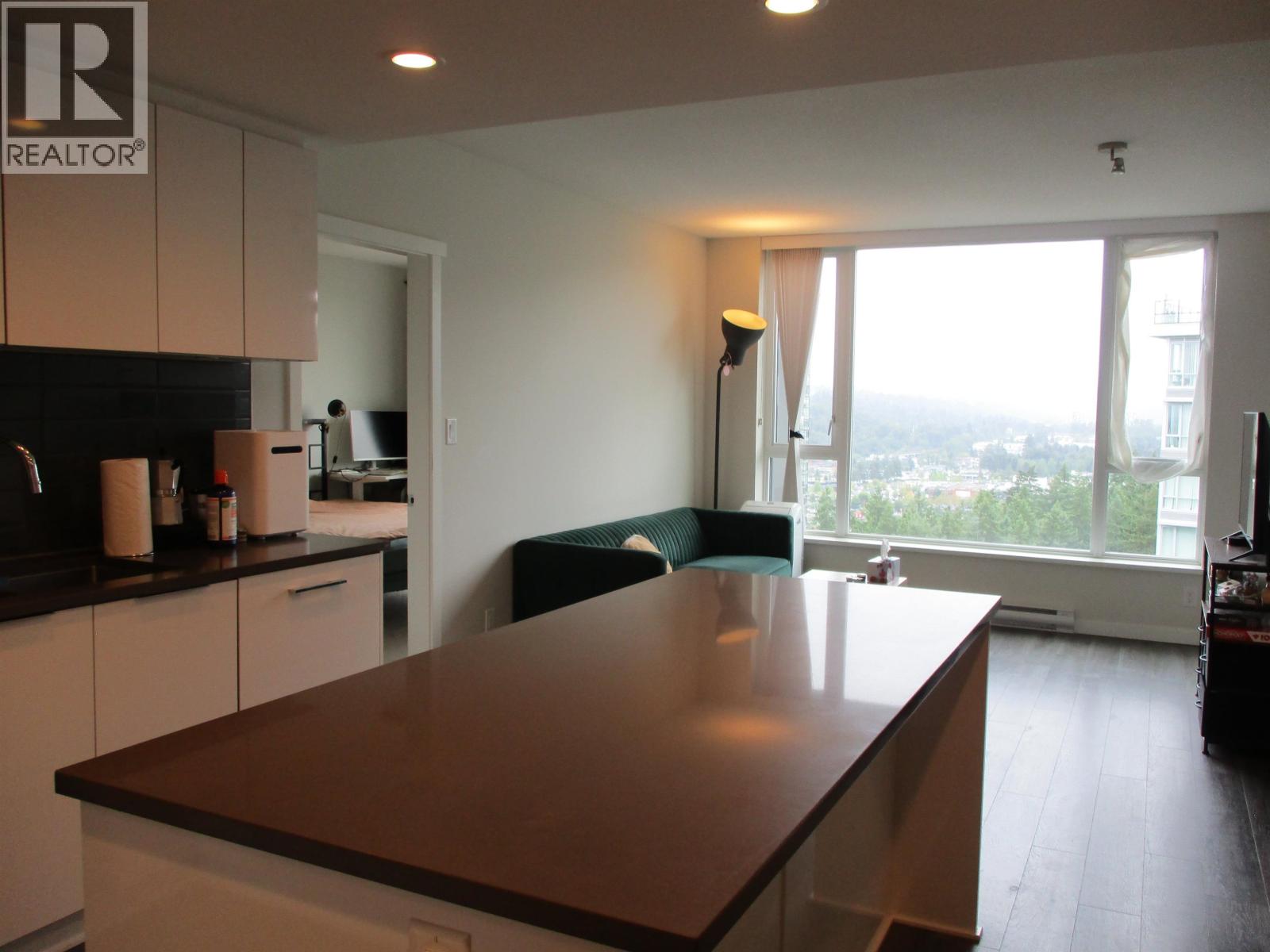 2304 3100 Windsor Gate, Coquitlam, British Columbia  V3B 0P3 - Photo 4 - R3150739