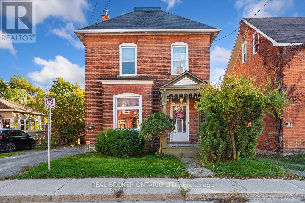 88 MOORE STREET, Carleton Place, Ontario