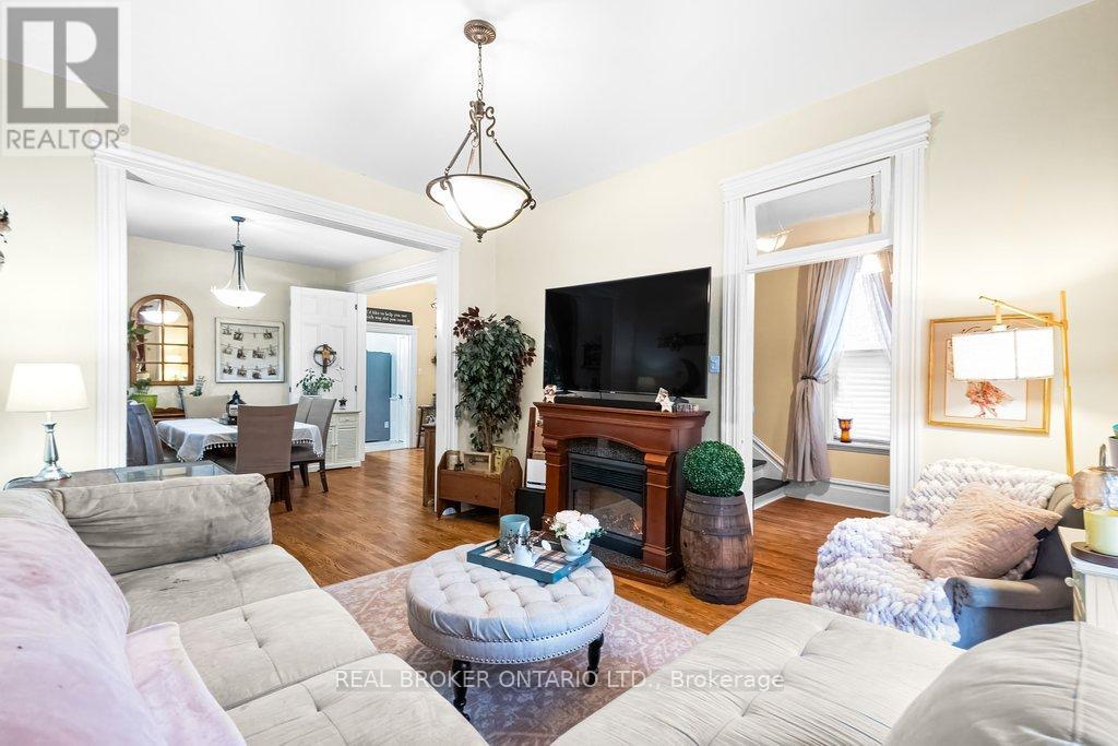 88 Moore Street, Carleton Place, Ontario  K7C 2R2 - Photo 11 - X13615320