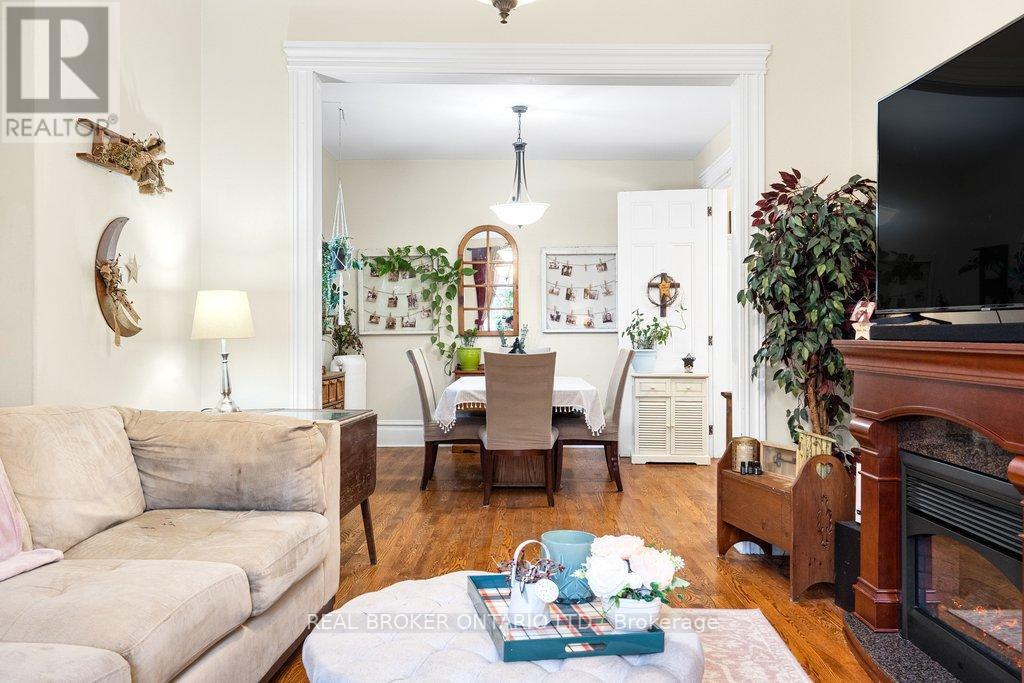 88 Moore Street, Carleton Place, Ontario  K7C 2R2 - Photo 12 - X13615320