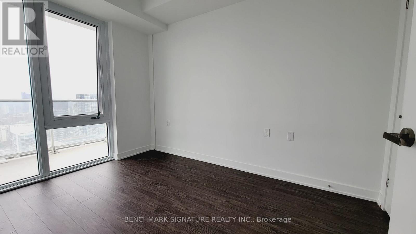 5515 - 88 Queen Street E, Toronto, Ontario  M5C 0B6 - Photo 8 - C13615306