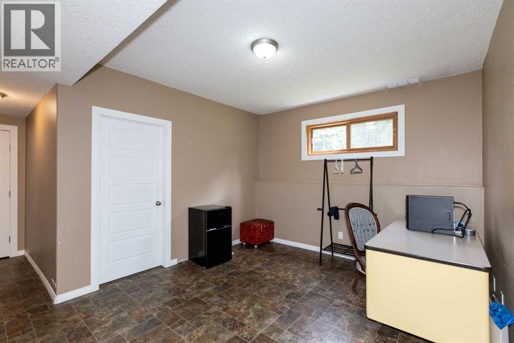 13 Green Valley Lane, Rural Clearwater County, Alberta  T4T 2A1 - Photo 32 - A2307121