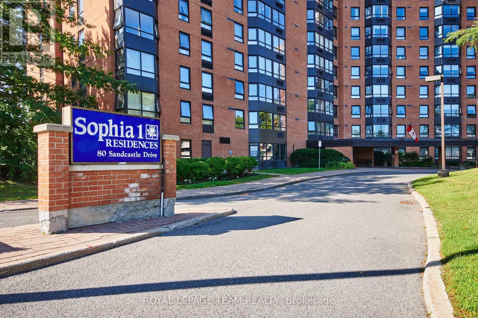415 - 80 Sandcastle Drive N, Ottawa, Ontario K2H 9E7 - Photo 2 - X13441610