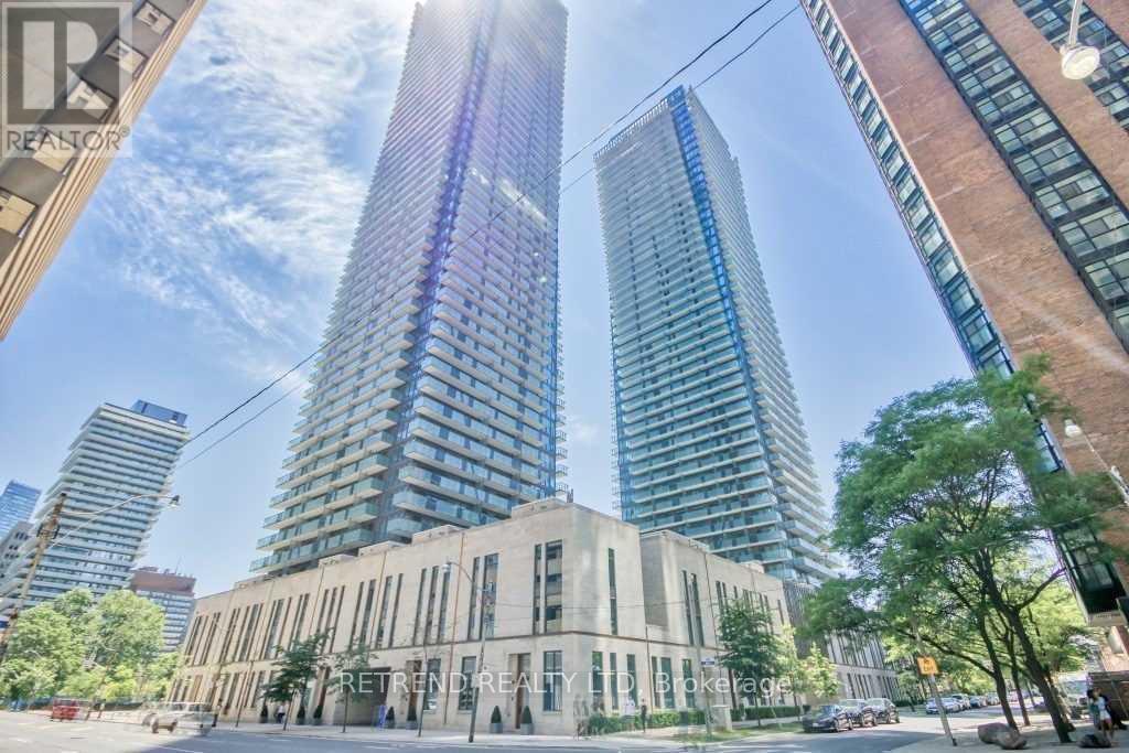1201 - 1080 Bay Street, Toronto, Ontario  M5S 0A5 - Photo 2 - C13615370
